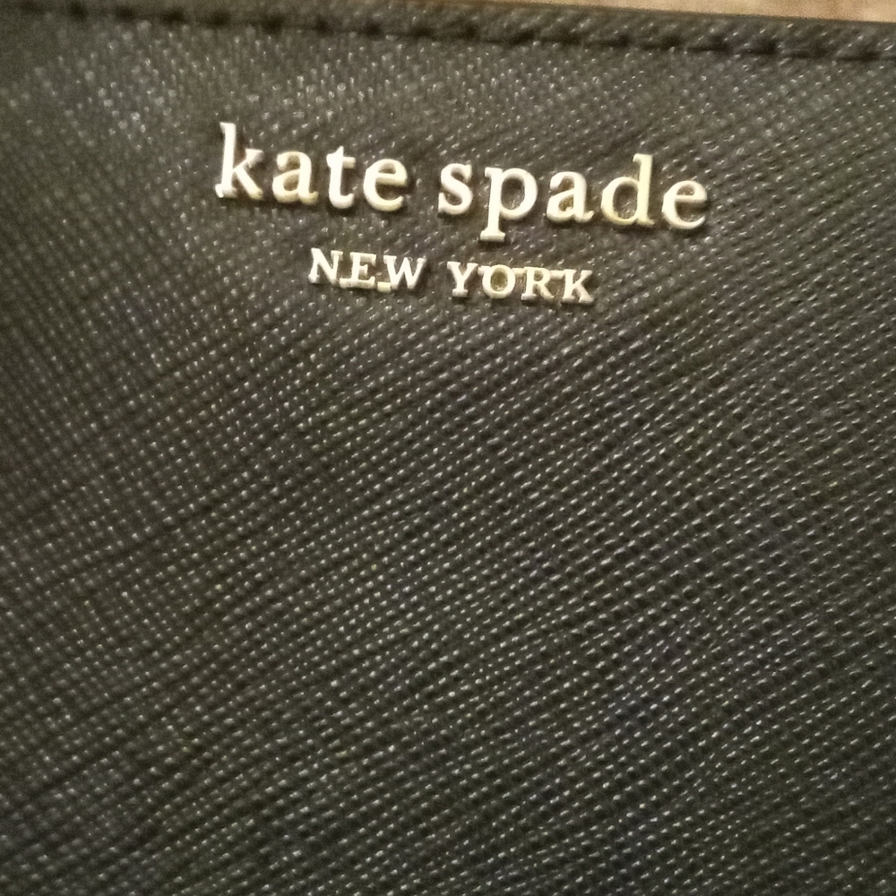 Kate Spade Medium Cameron Black Saffiano Leather Bi-Fold Zip Wallet EUC - Picture 3 of 7
